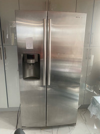 Samsung refrigerator stainless steel 36” * 70””