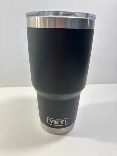 NEW YETI Rambler 30 oz Tumbler W/Magslider Lid, Black NEW, View more