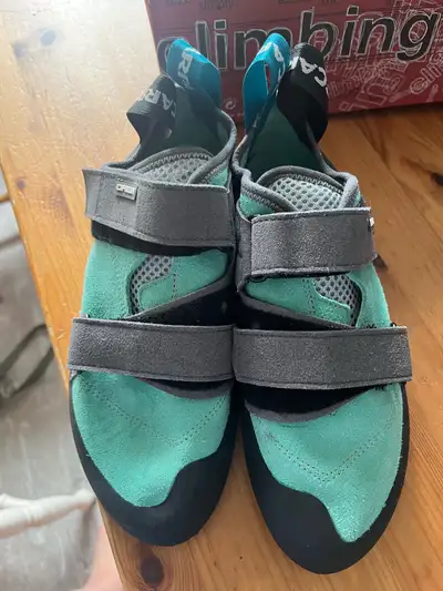 Scarpa Climbing Shoes Size 40, View more