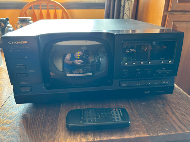 PIONEER CD Carousel in General Electronics in Chatham-Kent