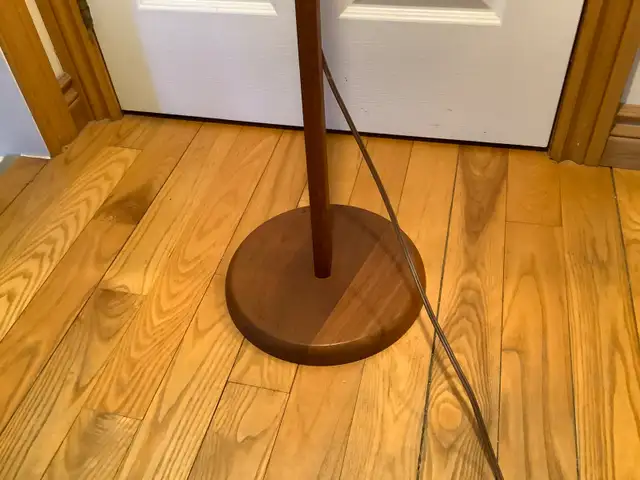 MCM Danish Style Teak Arc Floor Lamp w Dornbusch Bonnet Shade in Indoor Lighting & Fans in Belleville - Image 7