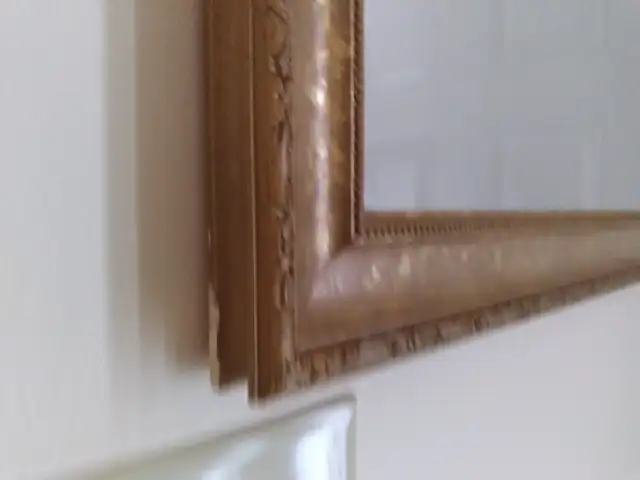 Elegant Gold Framed Classy Vintage Mirror in Home Décor & Accents in Ottawa - Image 4