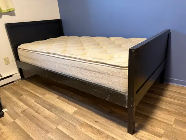 lit simple  in Beds & Mattresses in Longueuil / South Shore - Image 4