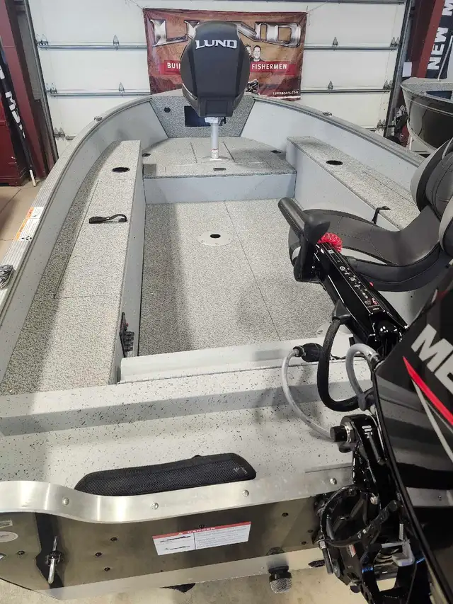 2024 Lund 1400 Fury in Powerboats & Motorboats in St. Catharines - Image 4