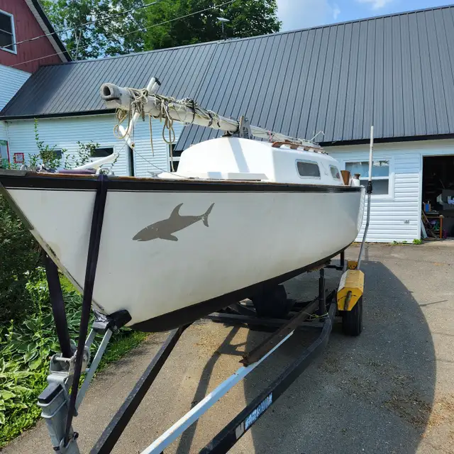 1966 Windchaser  Shark sailboat in Sailboats in Fredericton - Image 5
