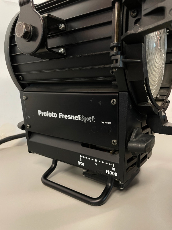 PROFOTO FRESNEL SPOT in Cameras & Camcorders in City of Toronto - Image 3