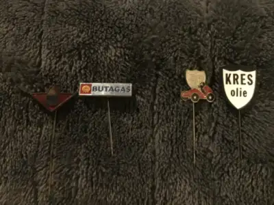 Vintage formula one hat pins, View more