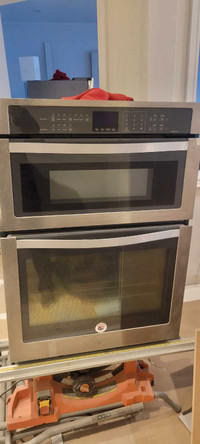 Whirlpool Build in wall oven and microwave combo