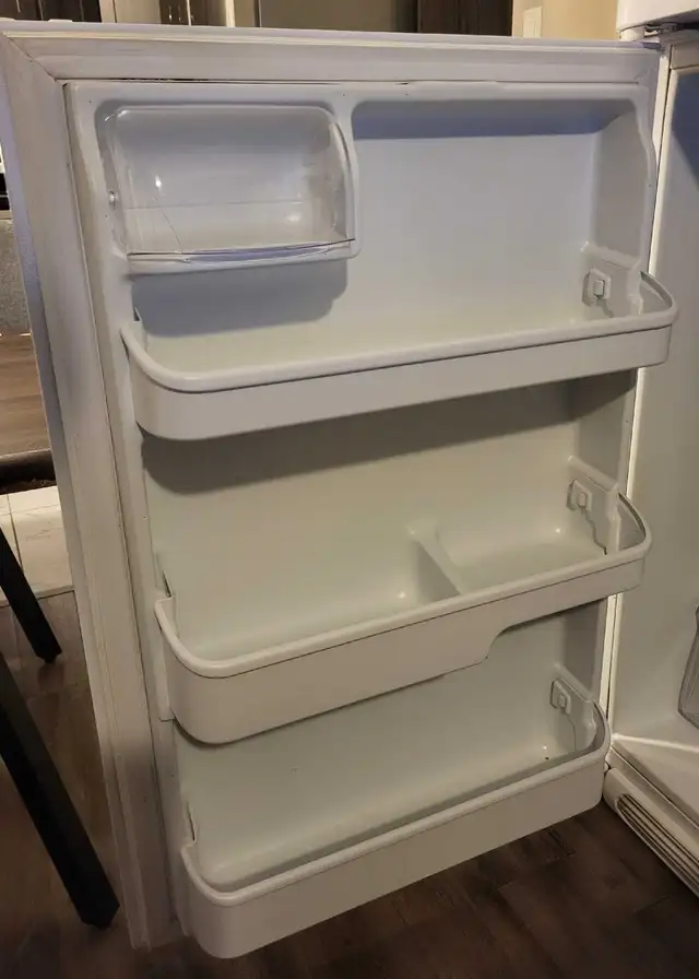 Réfrigérateur Kenmore Propre in Refrigerators in Sherbrooke - Image 6
