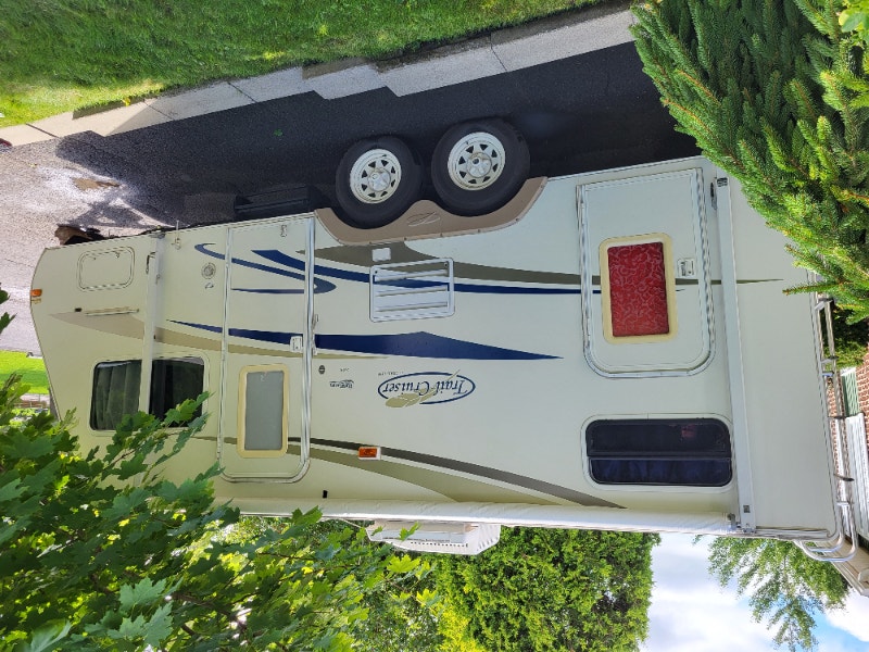 Roulotte 21 pieds en excellent état Caravanes classiques SaintJean