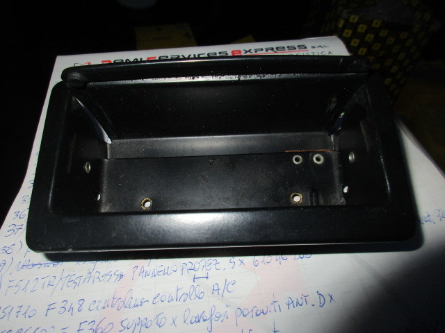 Ashtray for Ferrari Mondial in Other in City of Toronto - Image 4