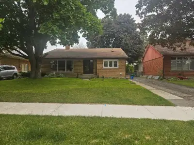 1 bedroom/1 bathroom Newly Renovated Legal Duplex