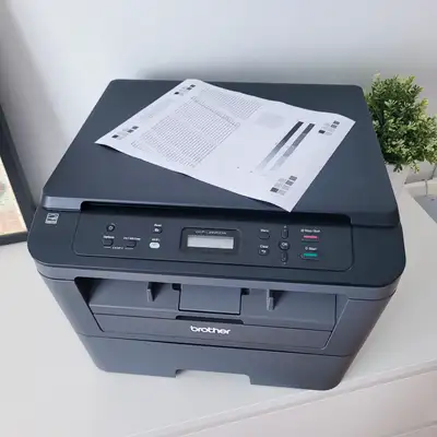Imprimante laser avec réseau sans fil C'est une imprimante laser donc idéale pour un usage intensif...