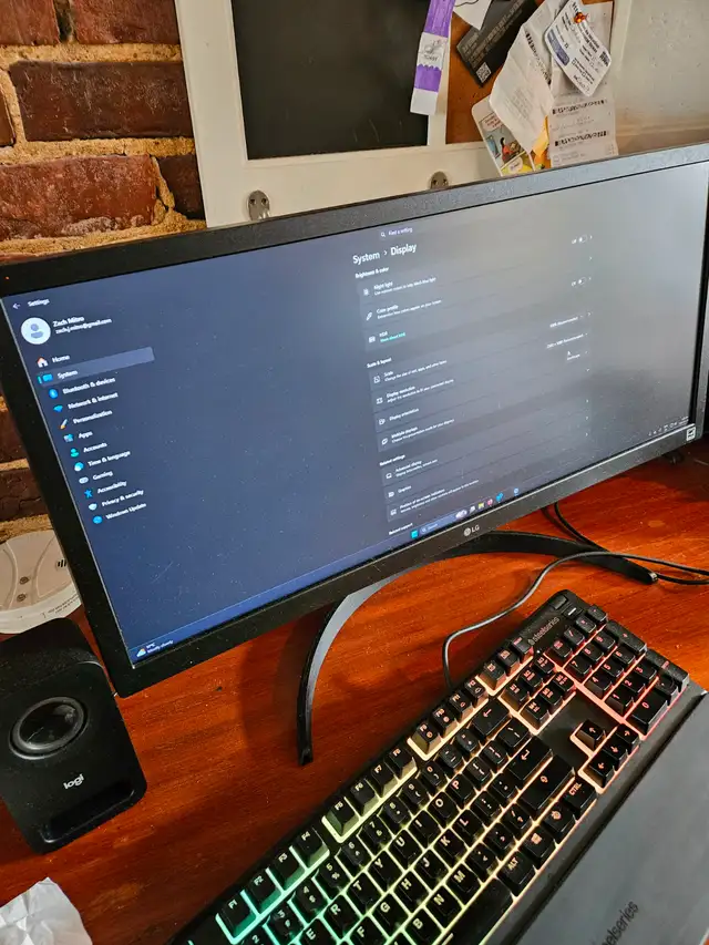 Gaming PC, rtx 4060 8gb, intel i7 (2.10ghz), 32gb ram, 1tb in Desktop Computers in City of Montréal - Image 3