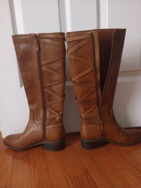Brand new women's BCBG boots