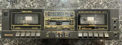 Realistic SCT-70 dual cassette deck (needs repairs), View more