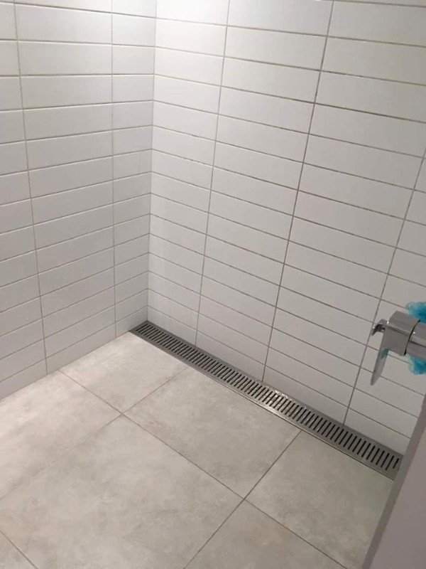 DRAIN LINÉAIRE PLUSIEURS MOTIF DISPONIBLE FABRIQUÉ AU QUÉBEC in Plumbing, Sinks, Toilets & Showers in Gatineau - Image 4
