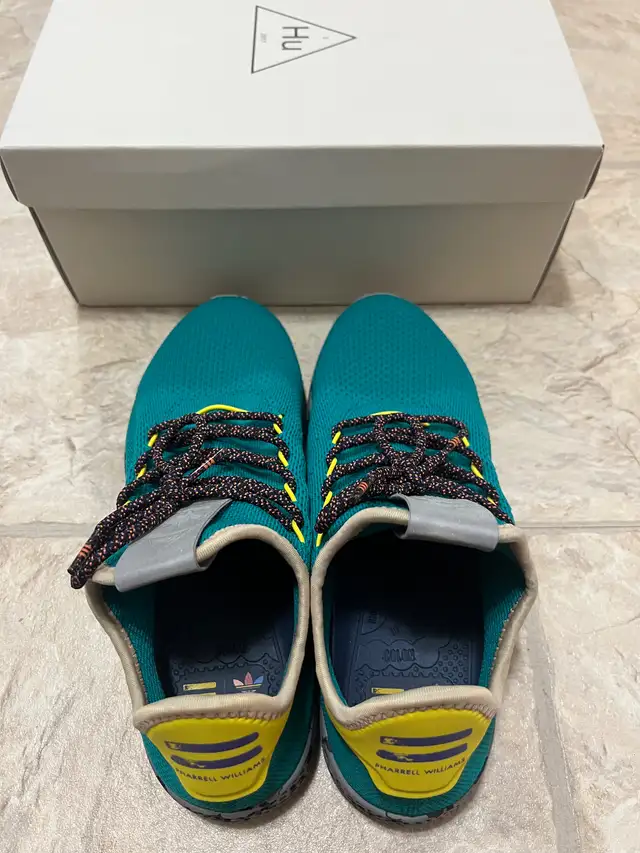 ADIDAS PW TENNIS HU #CQ1872 Size 9 Men’s Shoes Pharrell Williams in Men's Shoes in St. Catharines - Image 5