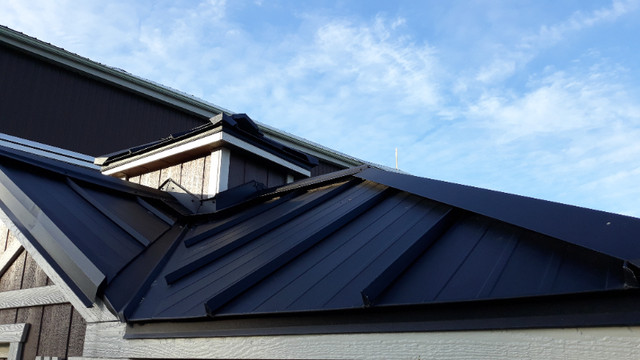 Reduced Price! $1.75/sf Metal Roofing Panels Standing Seam in Roofing in Stratford