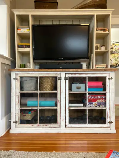Gorgeous solid wood entertainment unit/hutch, View more