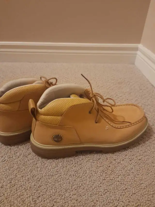 Timberland men's boots size 10 in Men's Shoes in Mississauga / Peel Region - Image 6