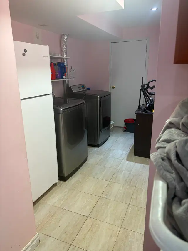 basement for rent-1450 in Room Rentals & Roommates in Oshawa / Durham Region - Image 7