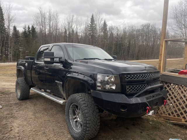 2013 Silverado 2500HD LTZ in Cars & Trucks in Edmonton - Image 2