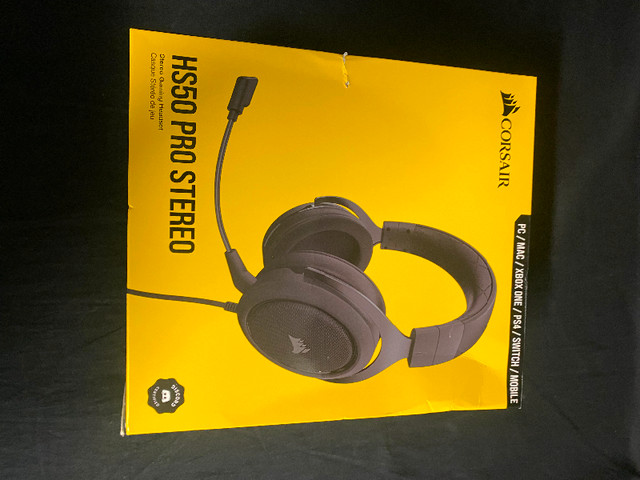 Brand New Corsair HS50 Gaming Headset in Speakers, Headsets & Mics in Moncton