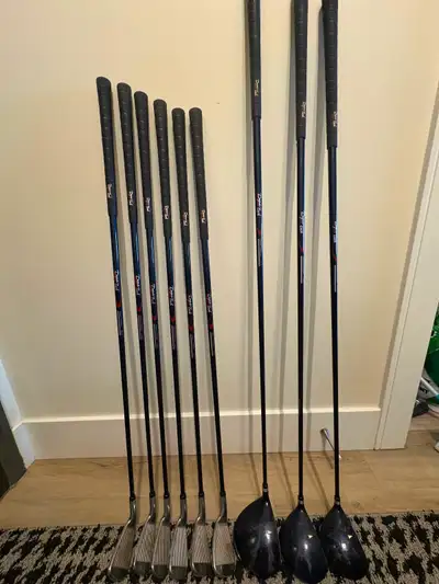 Ladies DynaTech golf club set 5-wedge plus a driver, 3&5 wood, View more