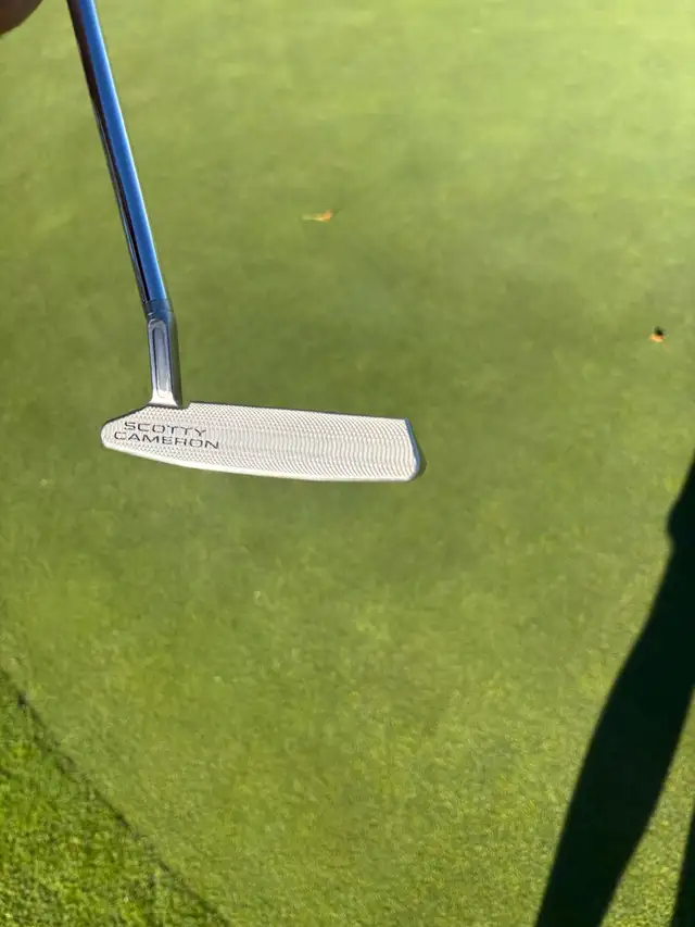 Left Handed Scotty Cameron Super Select Newport 2.5+ in Golf in Ottawa - Image 3