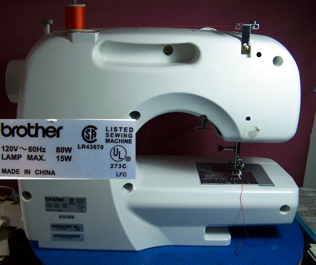 BROTHER XL-2121 8 STITCH SEWING MACHINE in Hobbies & Crafts in Bedford - Image 4