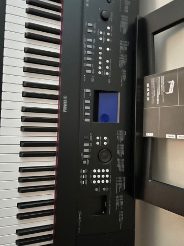 Yamaha DGX 650 Digital Piano for Sale Pianos & Keyboards Red Deer