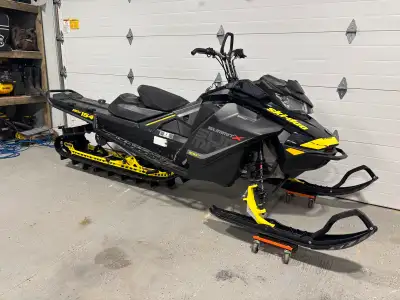 2017 Ski Doo Summit X 850 154” track no missing lugs Completely stock besides GGB Can Upgraded clutc...