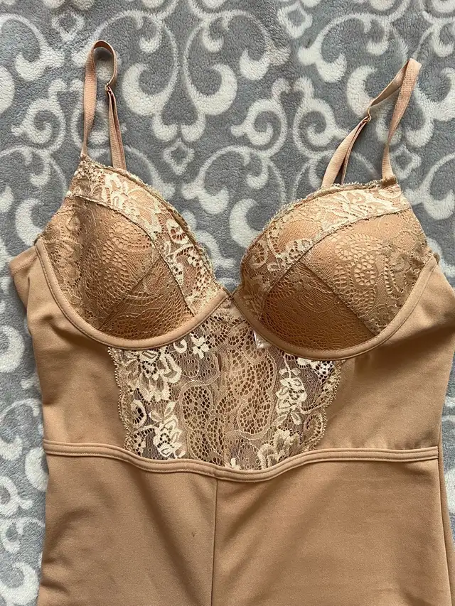 ReVamped Women’s Beige Lacy Jumpsuit in Women's - Tops & Outerwear in Oshawa / Durham Region - Image 3