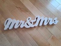 Mr and Mrs wooden sign