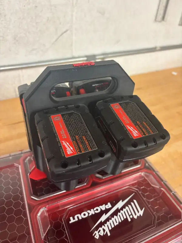 Milwaukee M12 / M18 Battery Caddy Holder 4-Pack (2+2) Packout in Power Tools in Markham / York Region - Image 7
