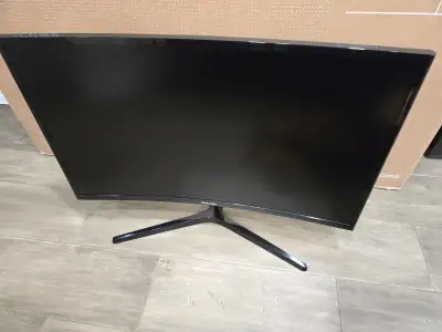 Selling a Samsung 27" 1080p curved LCD monitor. Excellent condition. It's the LC27F396FHNXZA model....
