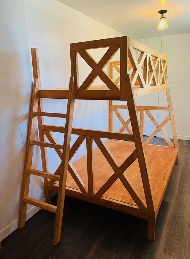 custom Bunkbeds in Beds & Mattresses in Calgary - Image 9