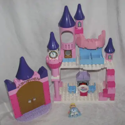 Selling a Lego Duplo set, 6154 Cinderella Castle. It's missing some pieces including the blankets, t...