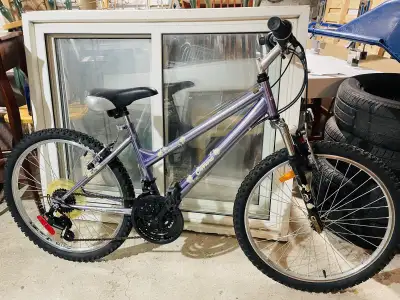 24” Carera Teenagers/ Small Adults bike , View more