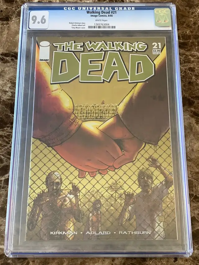 Walking Dead #21 CGC 9.6 in Comics & Graphic Novels in Windsor Region - Image 2