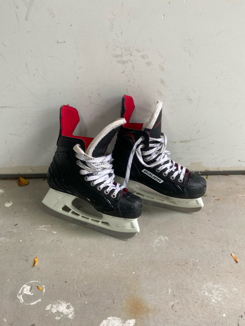 Bauer Vapor Ice Skates | Hockey | Oakville / Halton Region | Free local ...