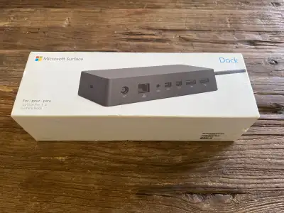 Microsoft surface Dock Excellent condition Retail for $298 Open to offers