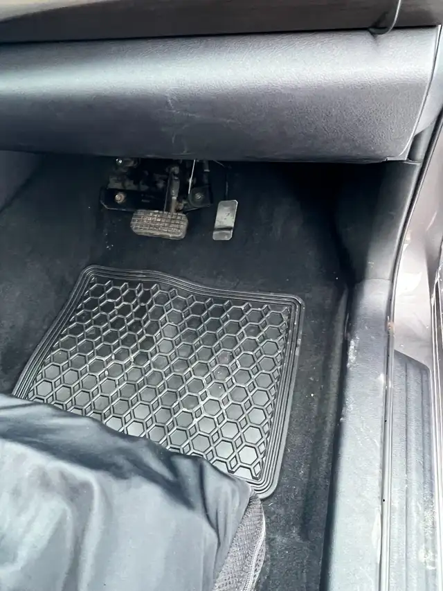 DRIVING LESSONS / BEGINNER DRIVER EDUCATION COURSE64840285834113123