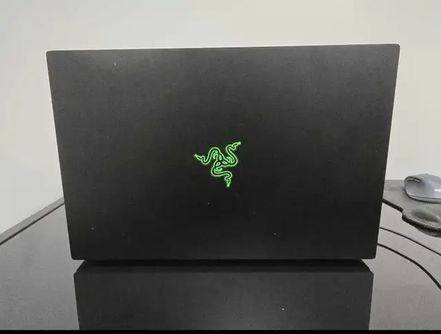 Razer Blade 15 Gaming Laptop 2021: Intel i7-10750, 3060 RTX in Laptops in St. Albert - Image 4