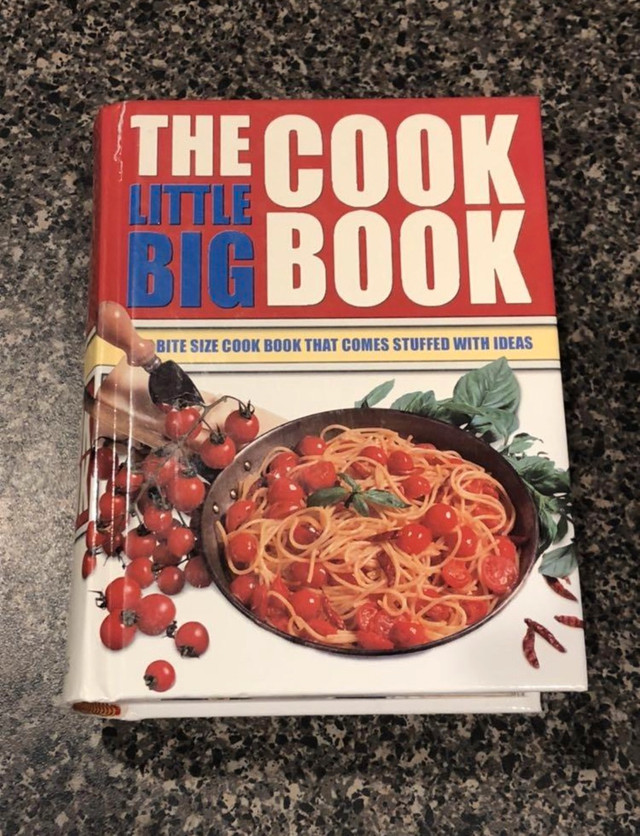 Great recipe book, over 600 easy recipes! dans Autre  à Calgary