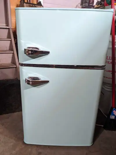 Awesome Retro Fridge, View more