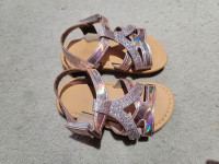 Toddler sandal shoes size 7