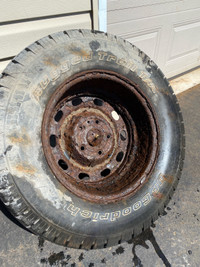 One BFGoodrich LT265/70R70  Rugged Trail tire