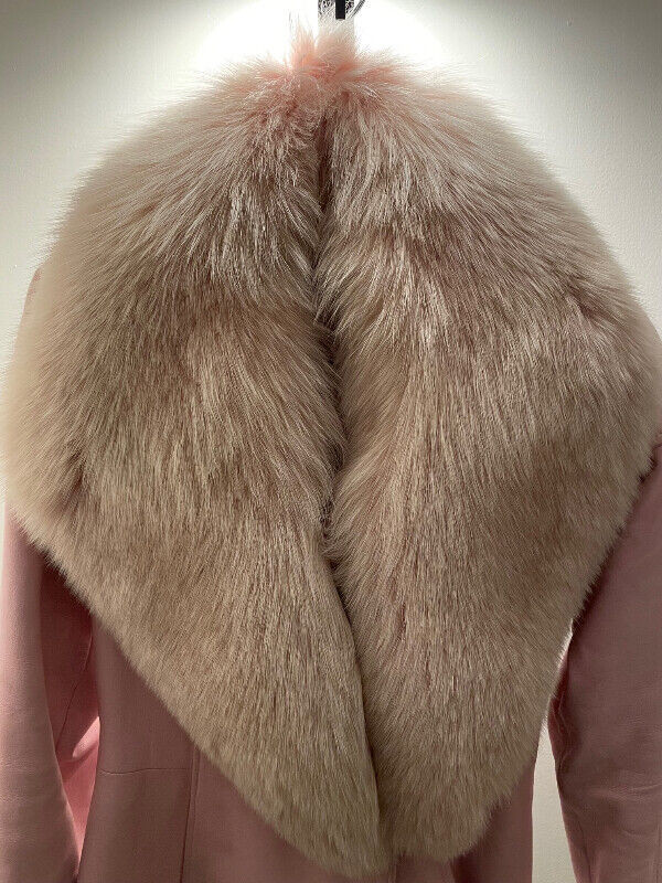 Italian BARBIE PINK Genuine Fox Fur Collar + FREE Leather Jacket in Women's - Tops & Outerwear in Downtown-West End - Image 2